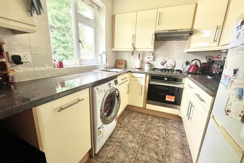 4 bedroom maisonette for sale, Grove Court, Beech Road, Sale