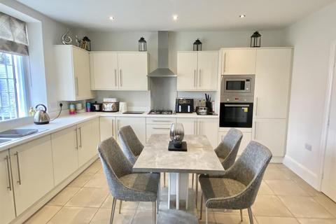 2 bedroom apartment for sale, 55 Leighton Park, Bicton Heath, Shrewsbury, SY3 5FS