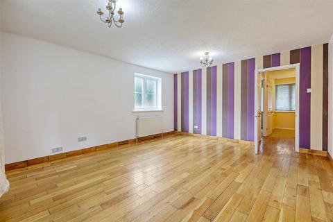 2 bedroom apartment for sale, River Meads, Stanstead Abbotts