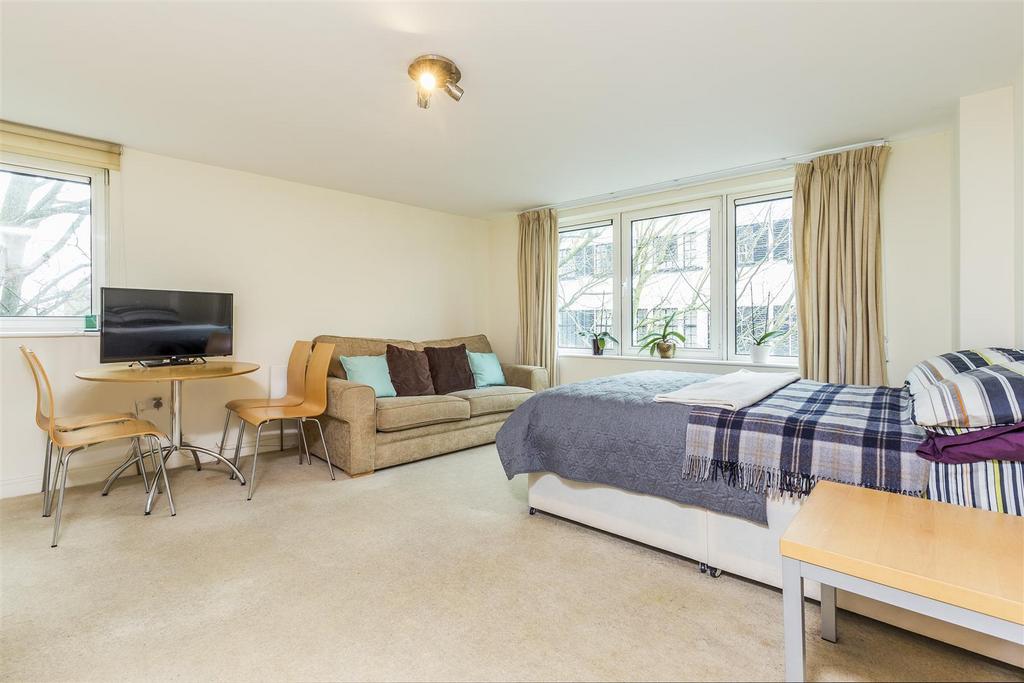 Lettings Fulham Farm Close - Bedroom Reception (2)