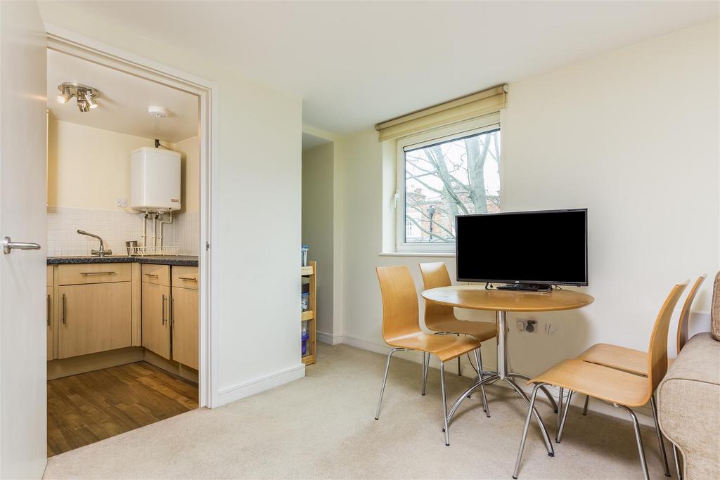 Lettings Fulham Farm Close - Dining Area.jpg