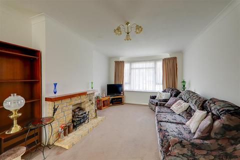 1 Fircroft Close, Worthing, BN13 2HX