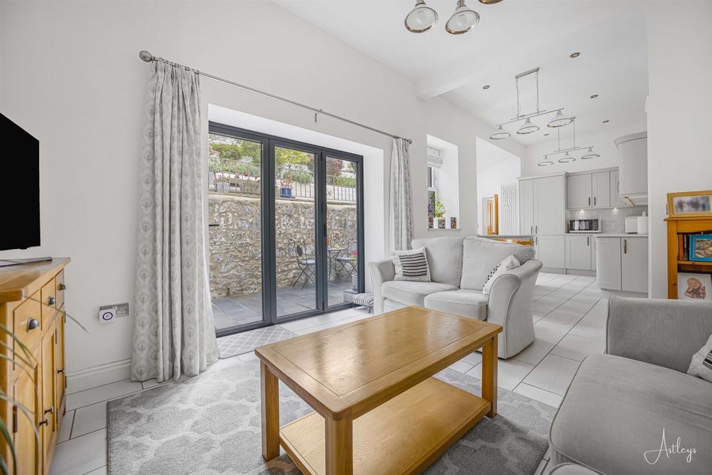 Open Plan Kitchen/Family Room