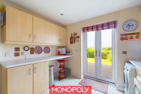 12 Maes Tyrnog, Llandyrnog, Denbigh, LL16 4EW