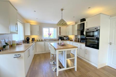 4 bedroom detached house for sale, Sea Dyke Way, Marshchapel, Grimsby