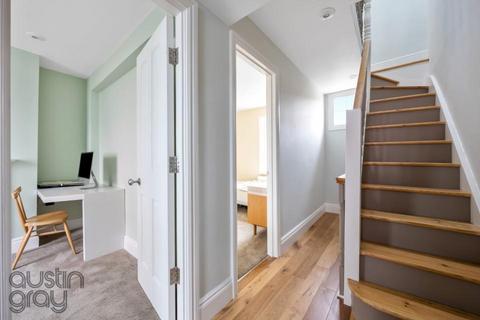 3 bedroom house for sale, Guildford Street, Brighton