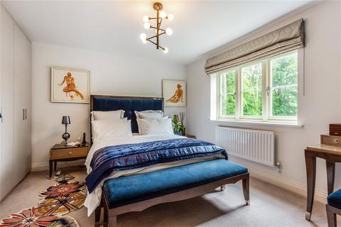 4 Seymour Drive, Ascot, SL5 8FX