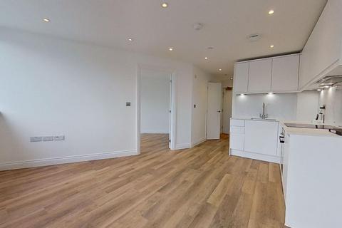 1 bedroom flat to rent, Golden House, Guildford