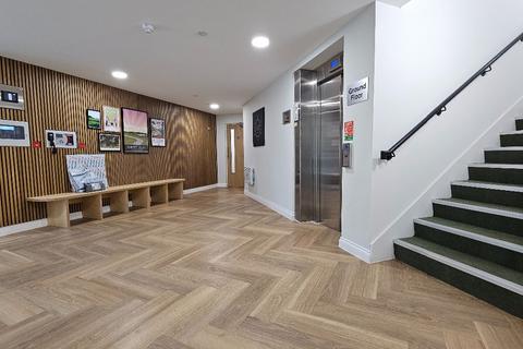 1 bedroom flat to rent, Golden House, Guildford