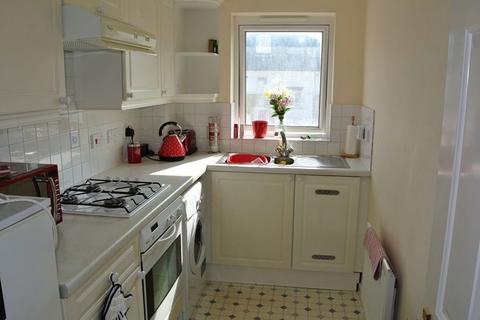 2 bedroom flat to rent, Merton Court, Brighton BN2 5XZ