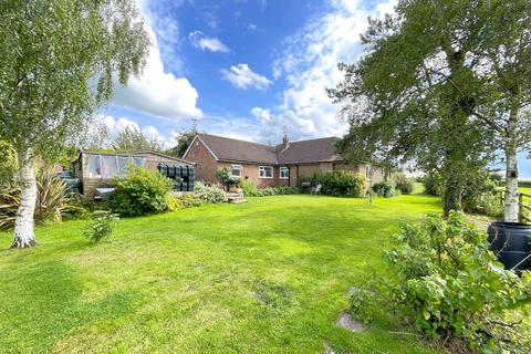 2 bedroom detached bungalow for sale, Alverton