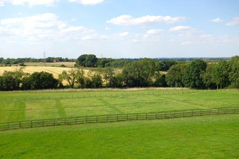 2 bedroom detached bungalow for sale, Alverton