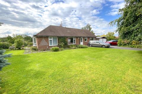 2 bedroom detached bungalow for sale, Alverton