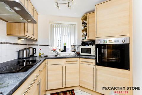 1 bedroom apartment for sale, Martello Court, Jevington Gardens, Eastboure