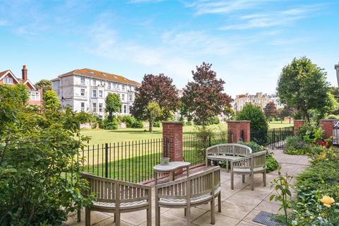 1 bedroom apartment for sale, Martello Court, Jevington Gardens, Eastboure