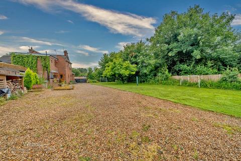 3 bedroom semi-detached house for sale, Hilton Lane, Shareshill, Wolverhampton WV10