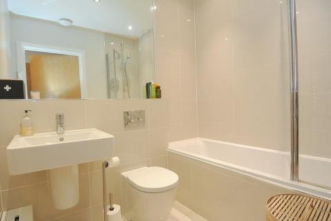 2 bedroom apartment for sale, Woodthorpe Road, Ashford TW15