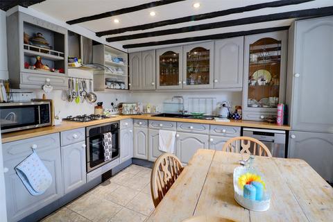 Seraph Cottage, 78 Fore Street, Ilfracombe, EX34 9ED