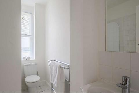 2 bedroom apartment to rent, Hill Street, London W1J