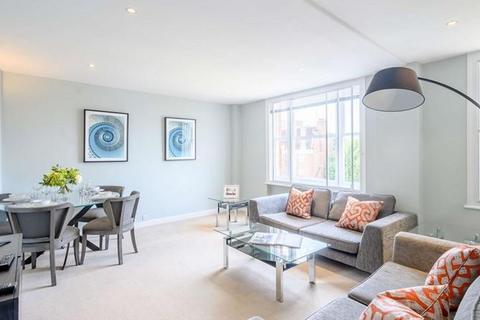 2 bedroom apartment to rent, Hill Street, London W1J