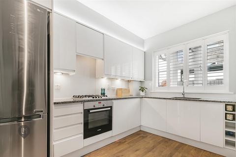 3 bedroom house for sale, Coliston Passage, London