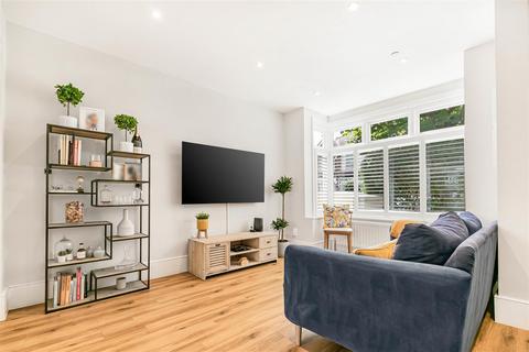 4 bedroom house for sale, Durnsford Avenue, London