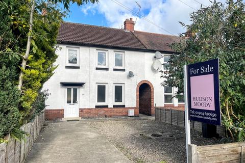 3 bedroom terraced house for sale, Hull Road, Osbaldwick, York YO10 3JY