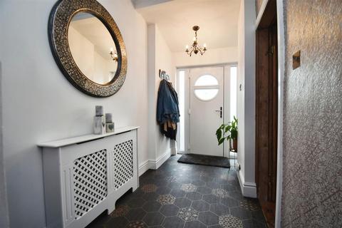 2 bedroom terraced house for sale, Southcoates Lane, Hull