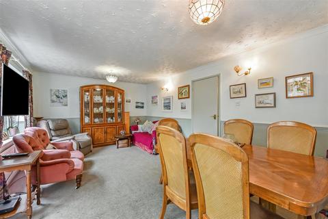 4 bedroom terraced house for sale, Oldbarn Close, Totton, Hampshire