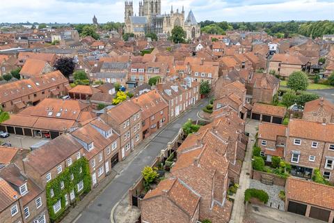 46 Aldwark, York, YO1 7BU