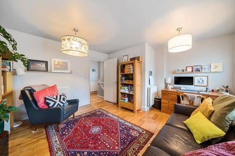 3 bedroom house for sale, Donato Drive, Camberwell, SE15