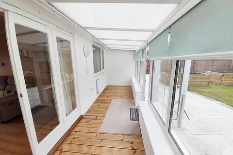 8 Briar Close, Yapton, Arundel, BN18 0ES