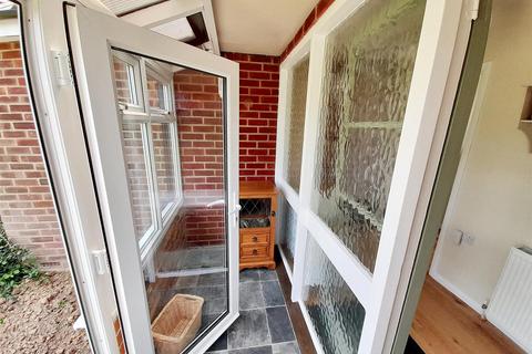 8 Briar Close, Yapton, Arundel, BN18 0ES