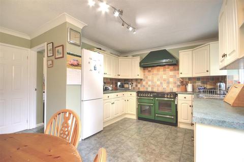 4 bedroom detached house for sale, Ware Lane, Wyton