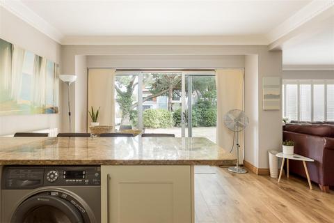 2 bedroom apartment for sale, Banks Road - SANDBANKS