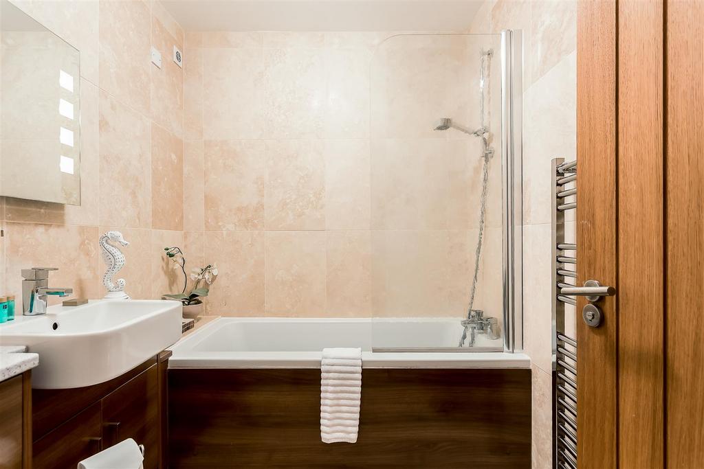 Sandy Shores Flat2 Marina Court-ph11 print.jpg