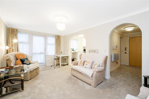 1 bedroom apartment for sale, Cambridge Park, Wanstead