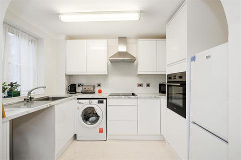 1 bedroom apartment for sale, Cambridge Park, Wanstead