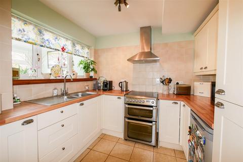 3 bedroom semi-detached house for sale, Queens Avenue, Wallingford OX10