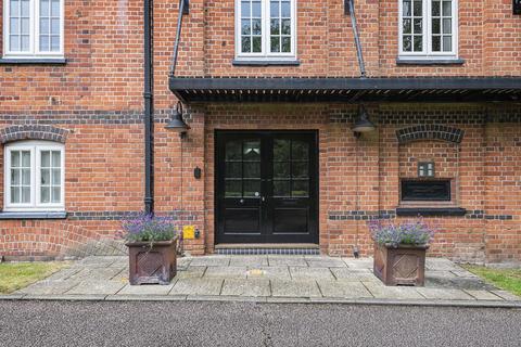 3, Burghfield Mill Dewe Lane, Burghfield, Reading, RG30 3ST