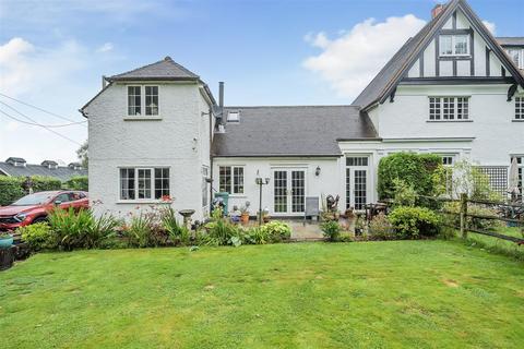 3 bedroom country house for sale, Lower Kingswood, Tadworth, Surrey