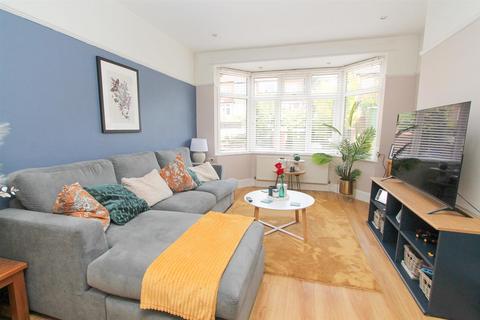 3 bedroom semi-detached house for sale, Cambridge Road, Carshalton SM5