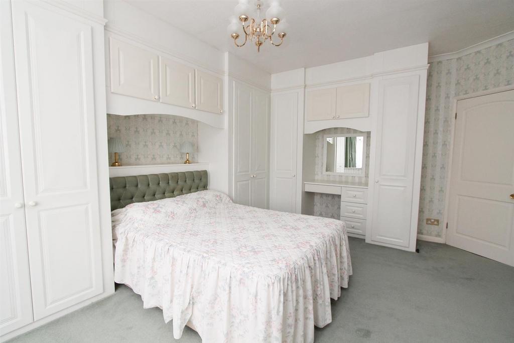 Bed 1c.jpg