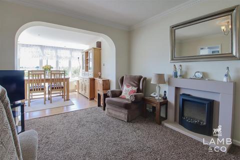89 Crossways, Jaywick, Clacton-on-sea, CO15 2NG