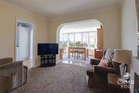 89 Crossways, Jaywick, Clacton-on-sea, CO15 2NG