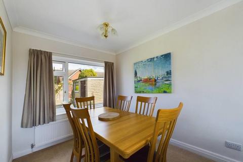 2 bedroom detached bungalow for sale, Maple Road, Bridlington