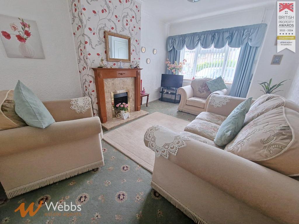 Living room 2.jpg