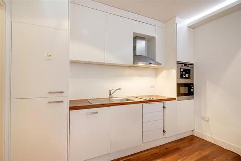 2 bedroom flat to rent, Grove End Road, St Johns Wood, NW8