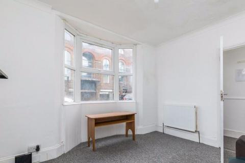 4 bedroom terraced house for sale, Hollingdean Road, Brighton BN2