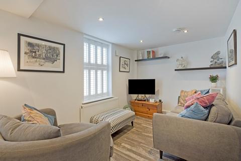 2 bedroom flat for sale, High Street, Knaresborough